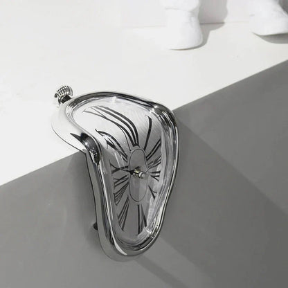 DALI Melting Clock - Zenobia’s Aura