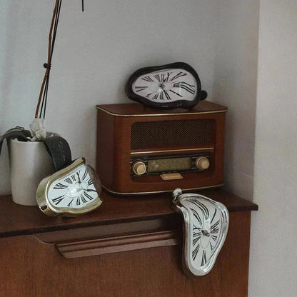 DALI Melting Clock - Zenobia’s Aura